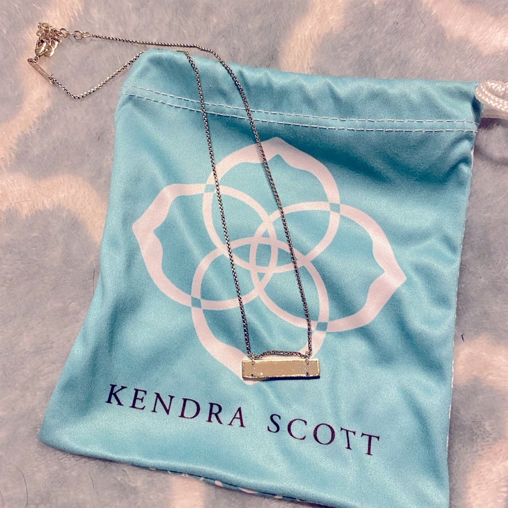 Kendra Scott Iridescent druzy bar necklace